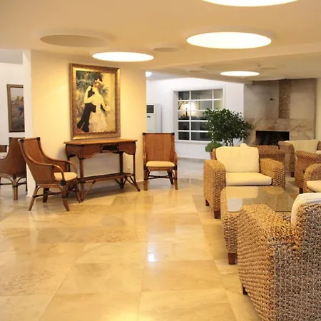 Nicholas Park 4* אולודניץ